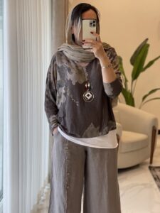 بلوز بافت ظریف ایتالیایی طرح گل رز - Image 3
