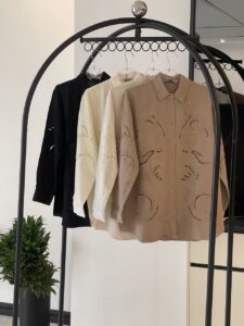 شومیز لینن دانتل گل برجسته ترک اورجینال طرح لیلیوم