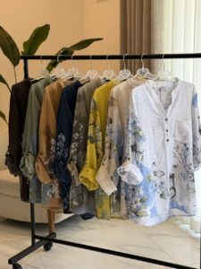 شومیز  لینن ایتالیایی طرح پروانه - Image 2
