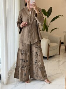 شلوار لینن ایتالیایی چین دار طرحدار - Image 3